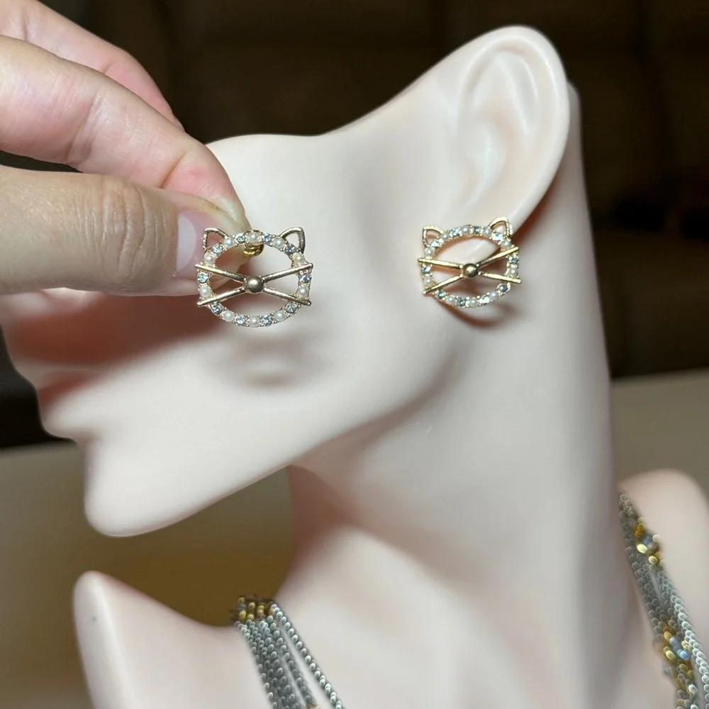 Gold Cat Face Crystal Stud Earrings - Women Jewelry